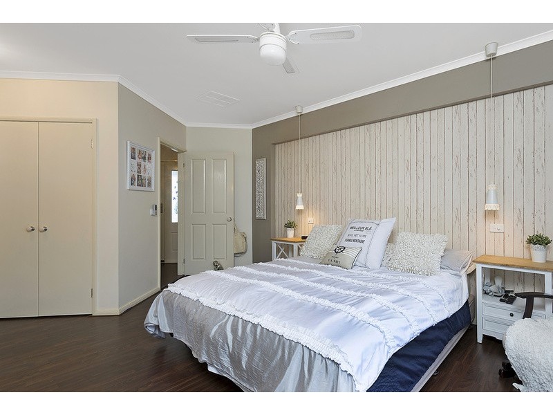 27 Howards  Road, Baranduda VIC 3691