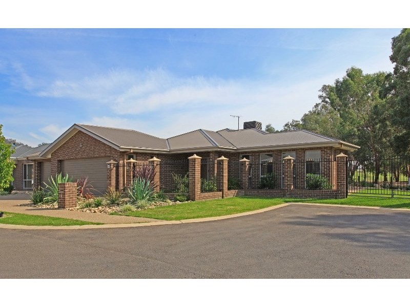 16 Cottlesloe Court, Wodonga VIC 3690