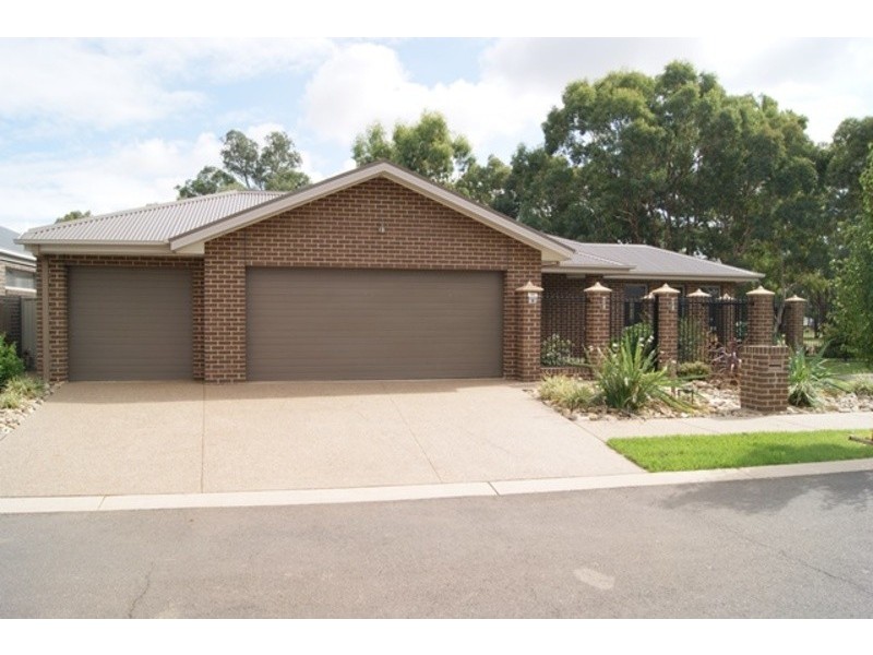 16 Cottlesloe Court, Wodonga VIC 3690