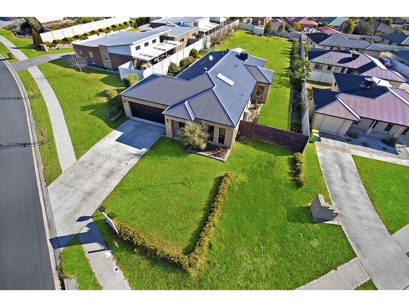 2 Mackenzie Crescent, Wodonga VIC 3690