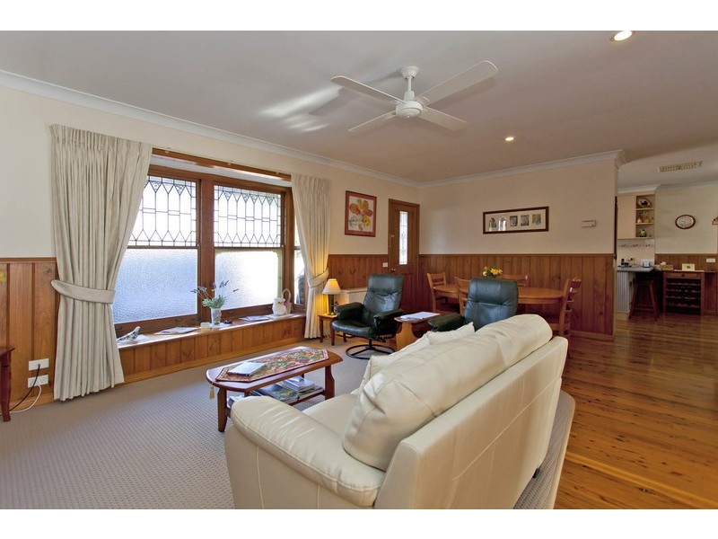 10 Main Street, Chiltern VIC 3683