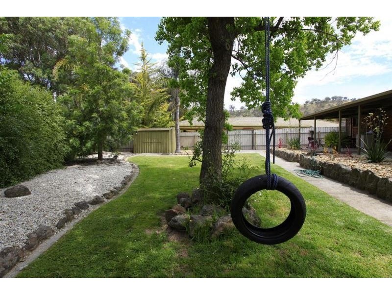 16 Chifley  Street, Wodonga VIC 3690