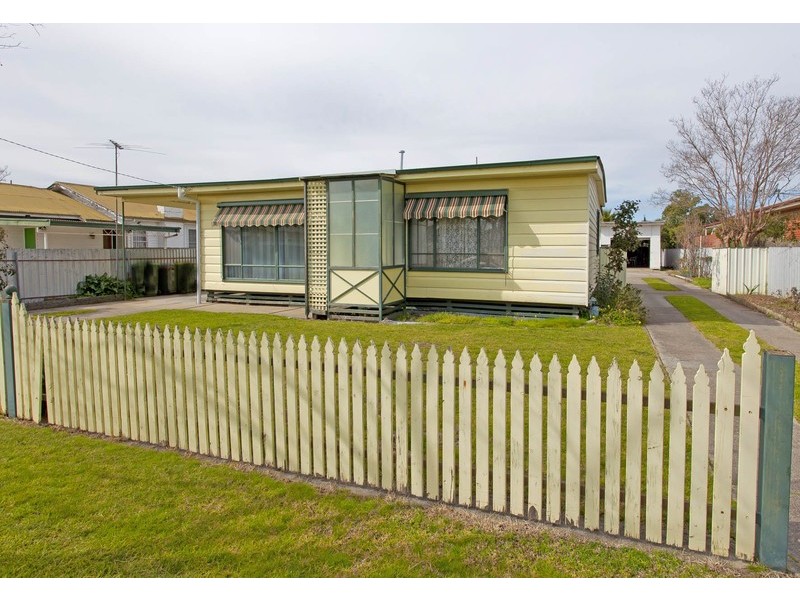 14 Charles Street, Wodonga VIC 3690