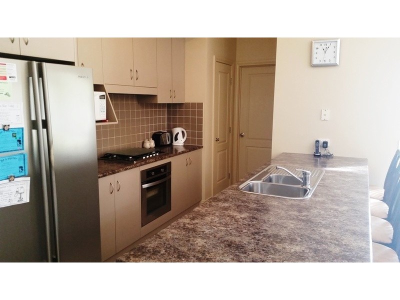 37 Caraway  Street, Baranduda VIC 3691