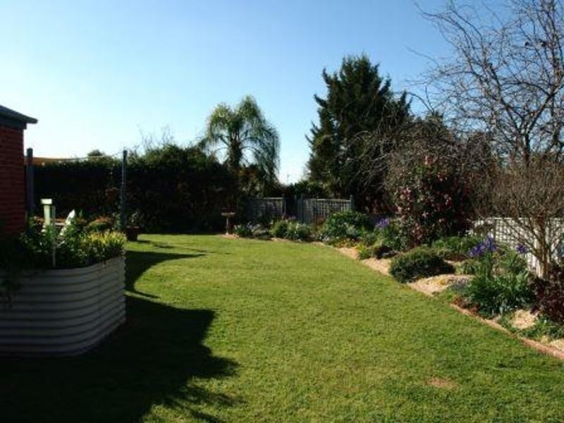 40 Howards  Road, Baranduda VIC 3691