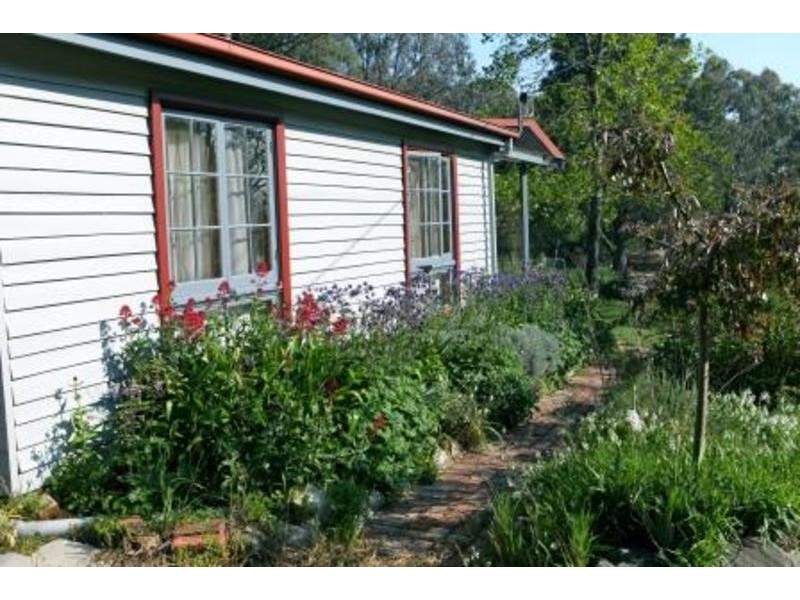 31 Pioneer Road, Stanley VIC 3747