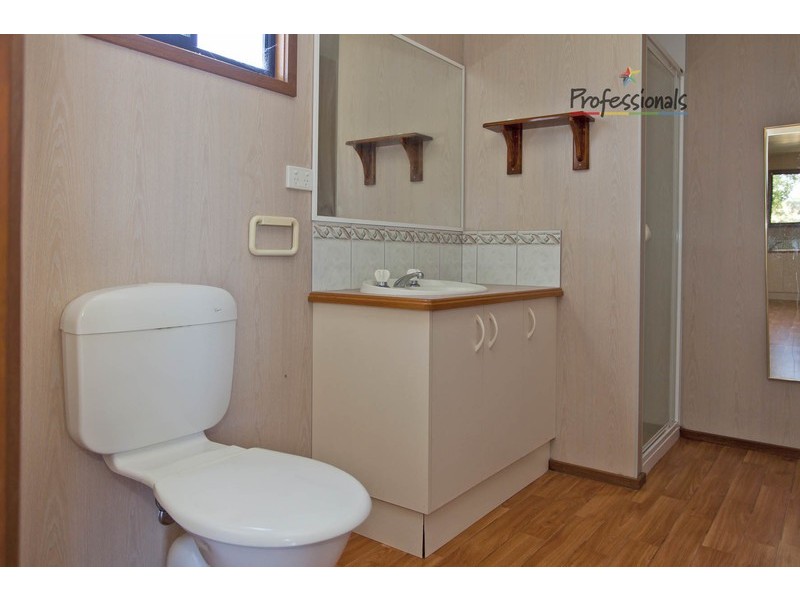 4 Michelle Drive, Kiewa VIC 3691