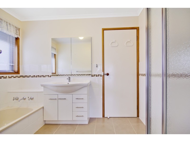 17 Fletcher  Court, Wodonga VIC 3690