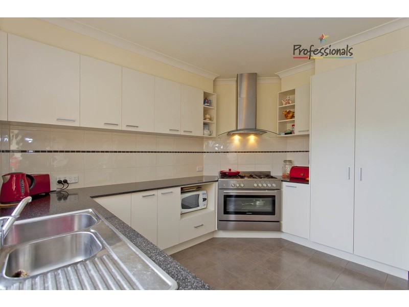 29 Albert Road, Chiltern VIC 3683
