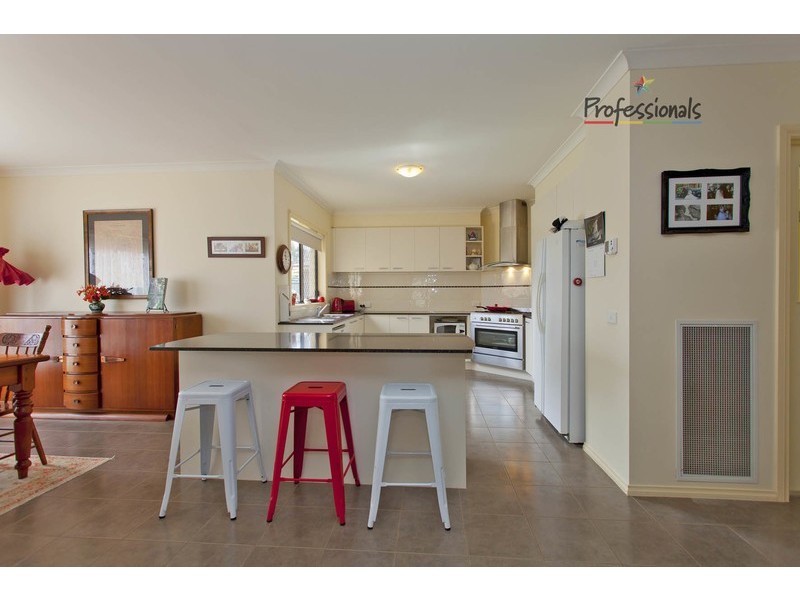 29 Albert Road, Chiltern VIC 3683