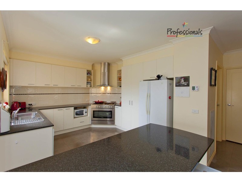 29 Albert Road, Chiltern VIC 3683