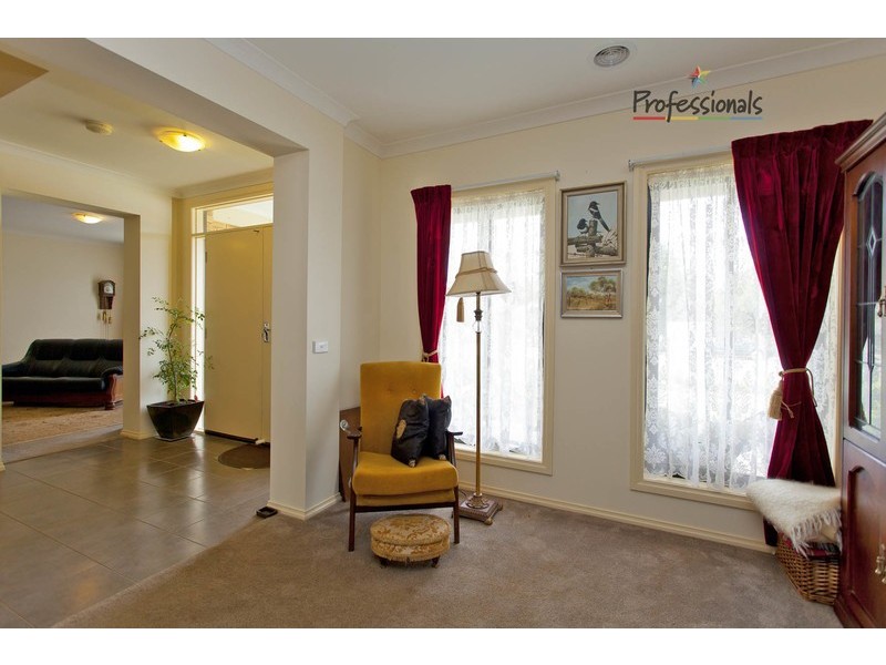 29 Albert Road, Chiltern VIC 3683