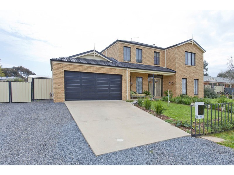 29 Albert Road, Chiltern VIC 3683