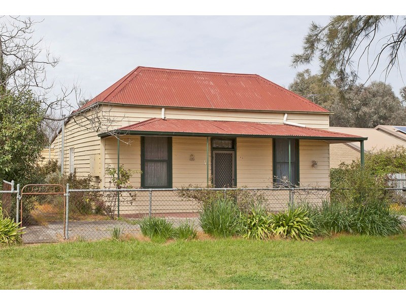 4 Nickless Street, Chiltern VIC 3683