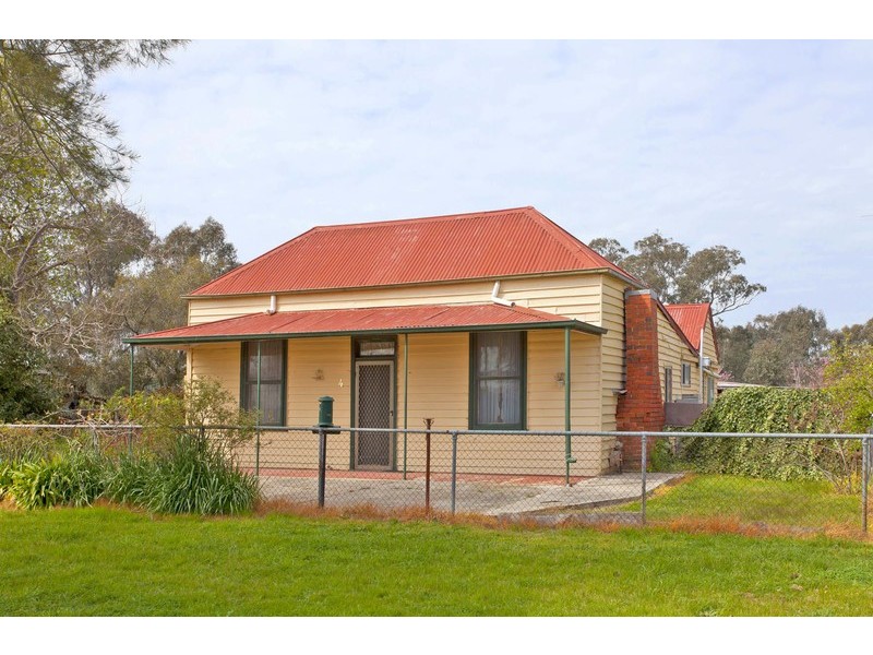 4 Nickless Street, Chiltern VIC 3683