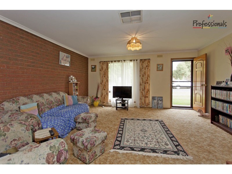 2/19 Emerald  Street, Wodonga VIC 3690