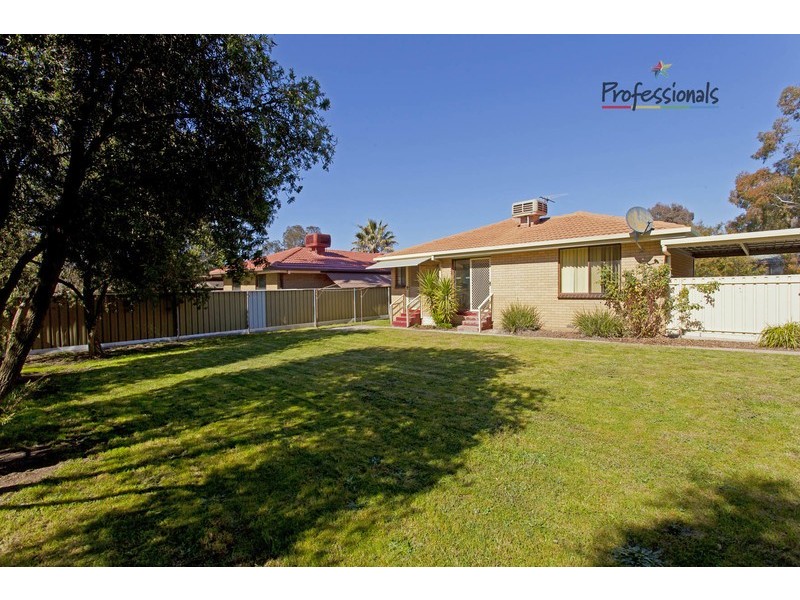 12 Wiltshire Crescent, Wodonga VIC 3690