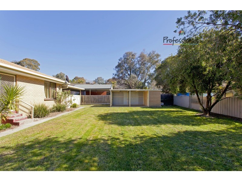 12 Wiltshire Crescent, Wodonga VIC 3690