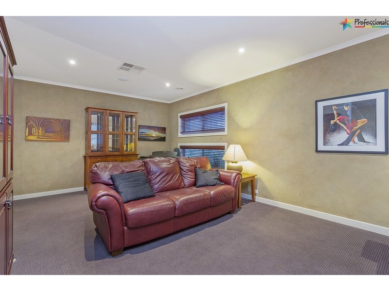 36 Golflinks Avenue, Wodonga VIC 3690