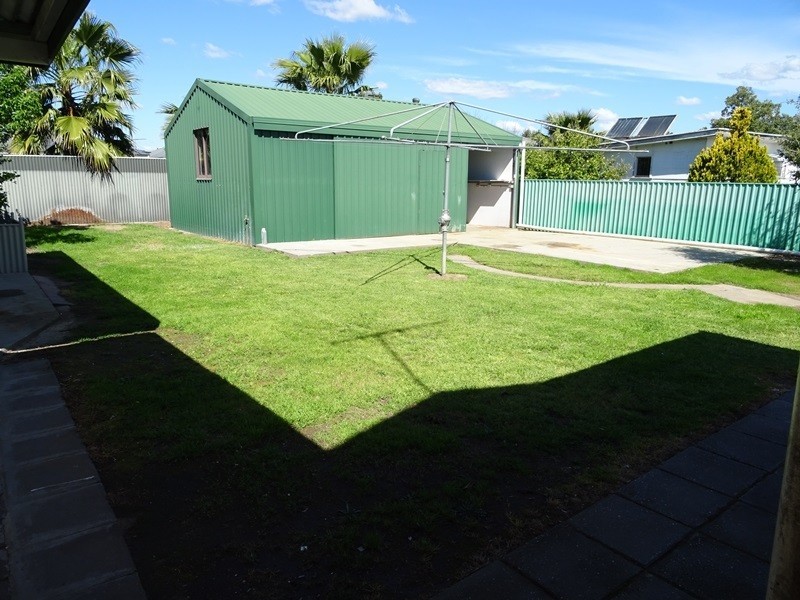 12 Charles Street, Wodonga VIC 3690