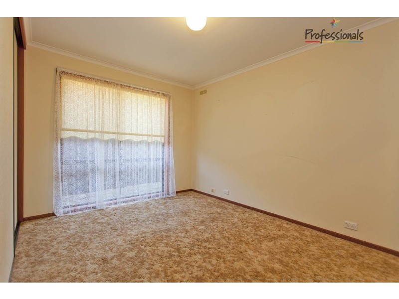 12 Karalla Court, Wodonga VIC 3690