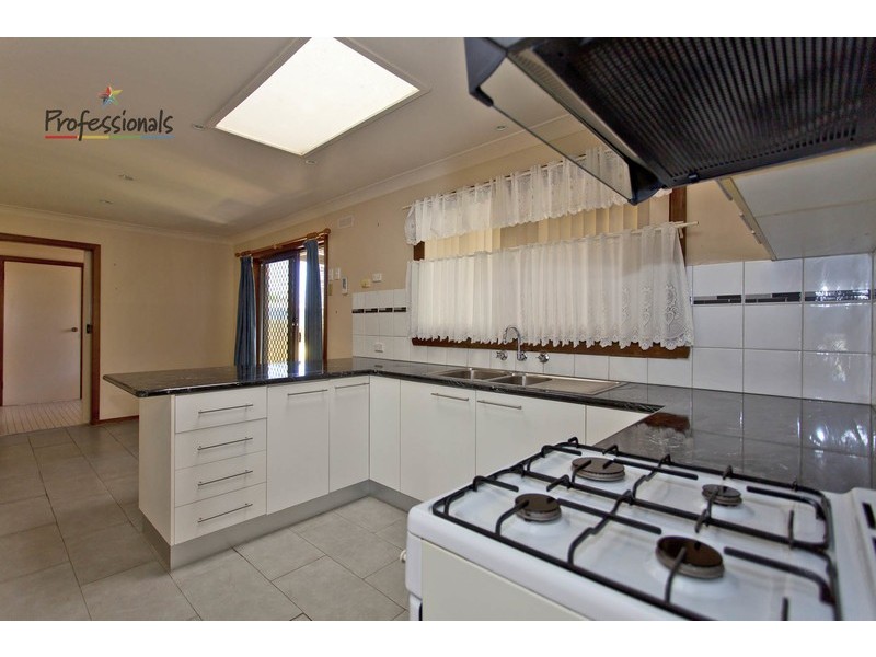 24 Sapphire Circuit, Wodonga VIC 3690