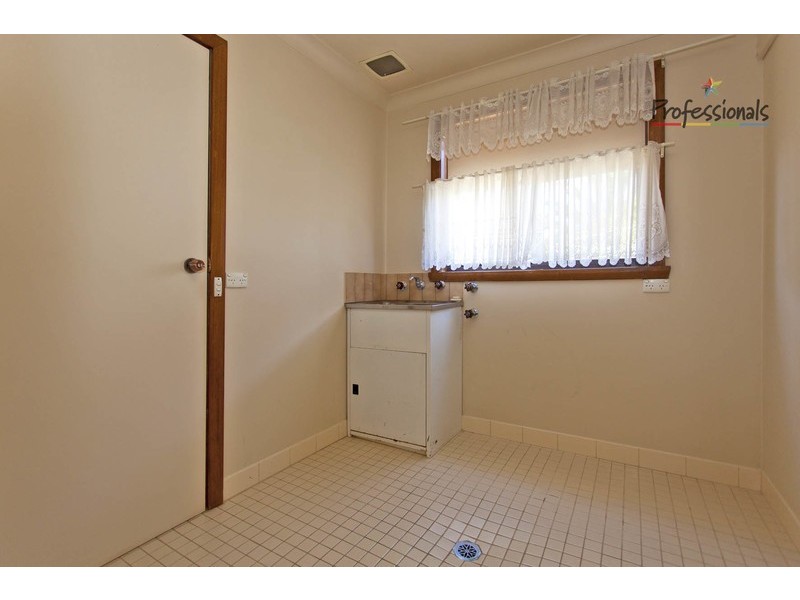 24 Sapphire Circuit, Wodonga VIC 3690