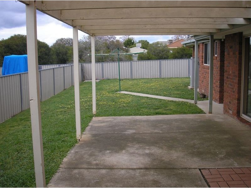 12 Kingsbury Court, Wodonga VIC 3690