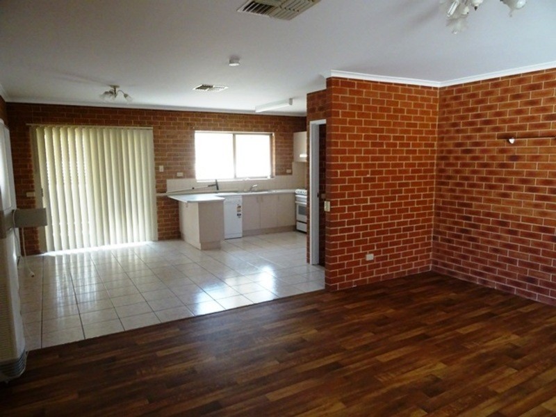 2/110 Lawrence Street, Wodonga VIC 3690