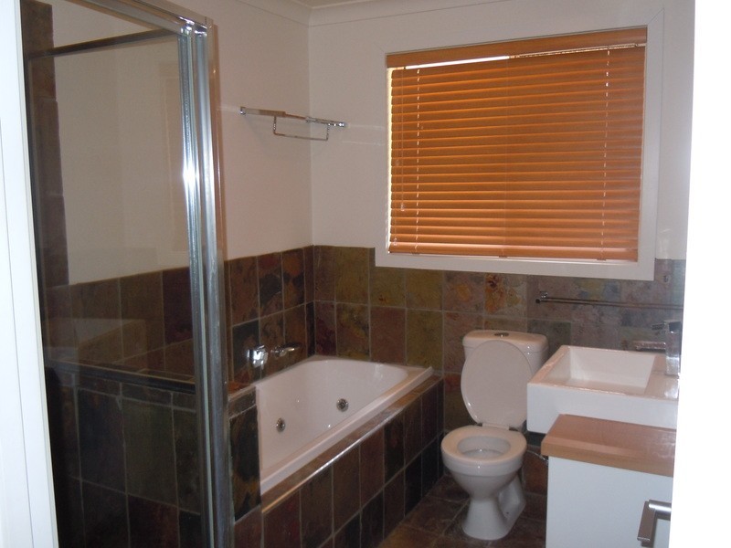 47 Kurrajong Crescent, Albury NSW 2640