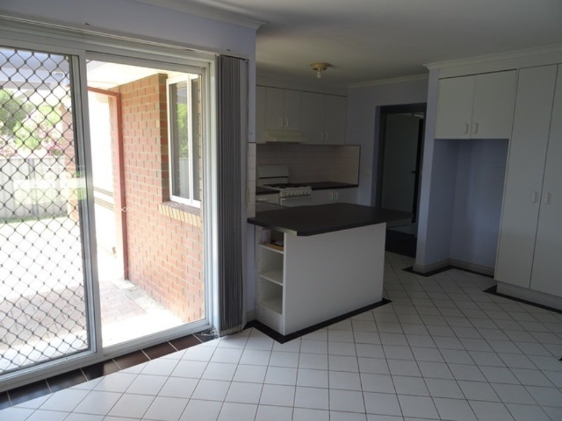 2/13 Kingsbury Court, Wodonga VIC 3690