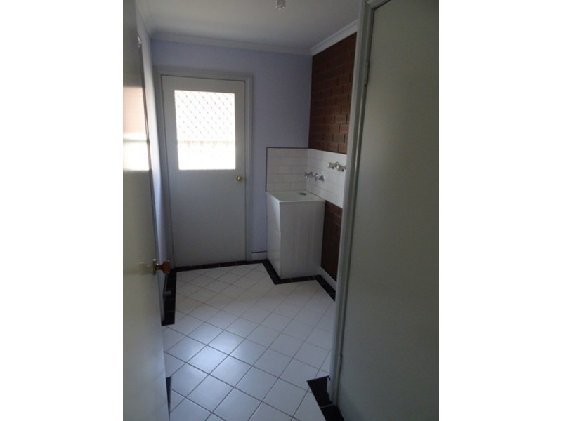 2/13 Kingsbury Court, Wodonga VIC 3690