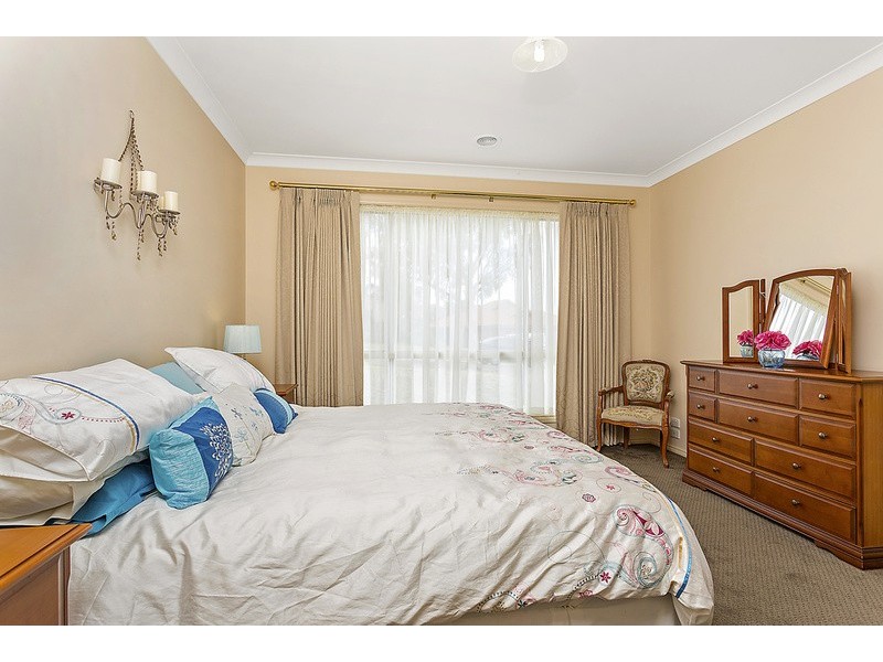 7 Carnoustie Avenue, Wodonga VIC 3690