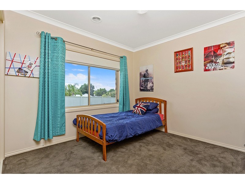 7 Carnoustie Avenue, Wodonga VIC 3690