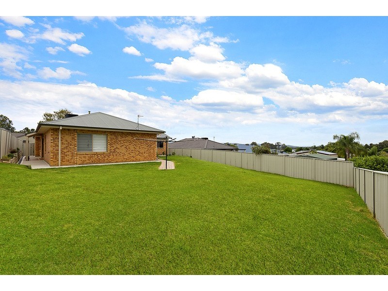 7 Carnoustie Avenue, Wodonga VIC 3690