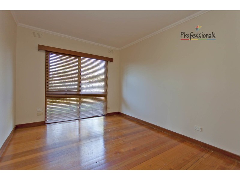 4 Michelle Drive, Kiewa VIC 3691