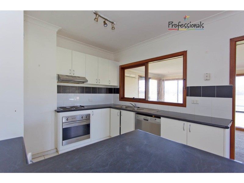 4 Michelle Drive, Kiewa VIC 3691