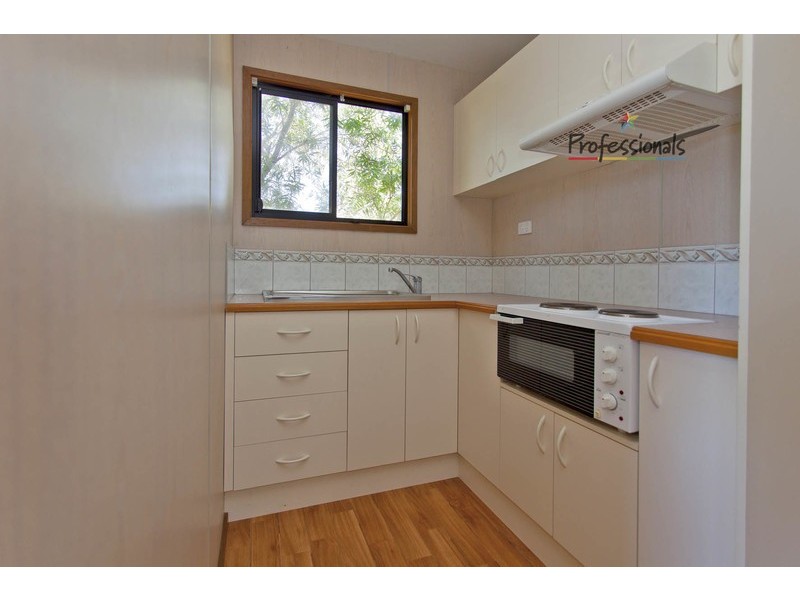 4 Michelle Drive, Kiewa VIC 3691