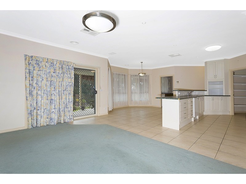 10 Donnington Drive, Wodonga VIC 3690