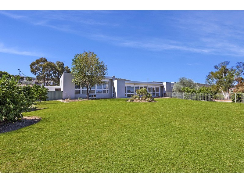 15 Stafford Road, Albury NSW 2640