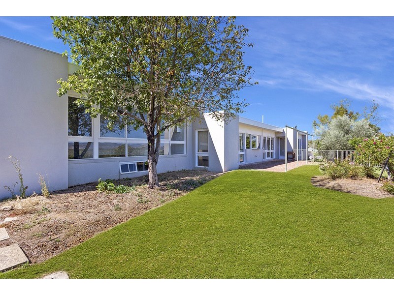 15 Stafford Road, Albury NSW 2640