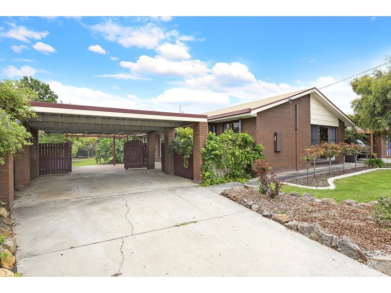 1 Garnet Circuit, Wodonga VIC 3690