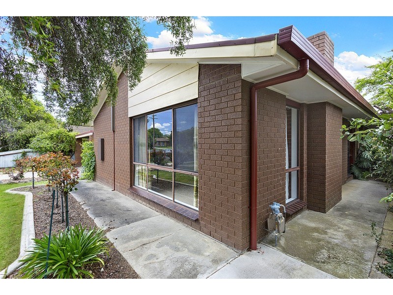 1 Garnet Circuit, Wodonga VIC 3690