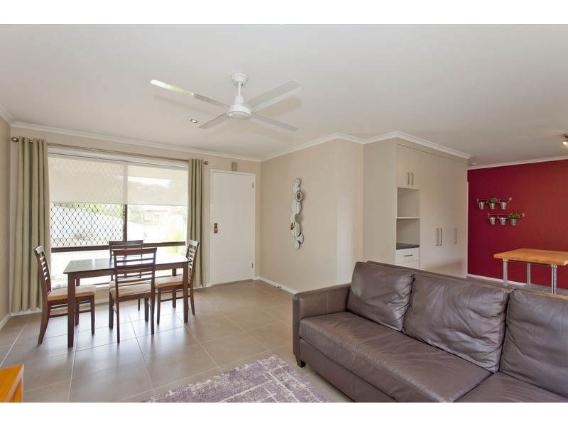 2/904 Doland Street, Albury NSW 2640