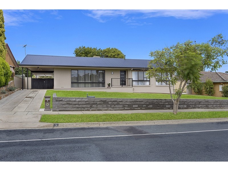 5 Scarborough Drive, Wodonga VIC 3690