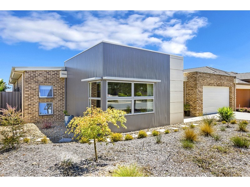 44 Victoria Cross Parade, Wodonga VIC 3690