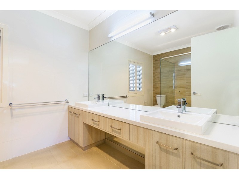 44 Victoria Cross Parade, Wodonga VIC 3690