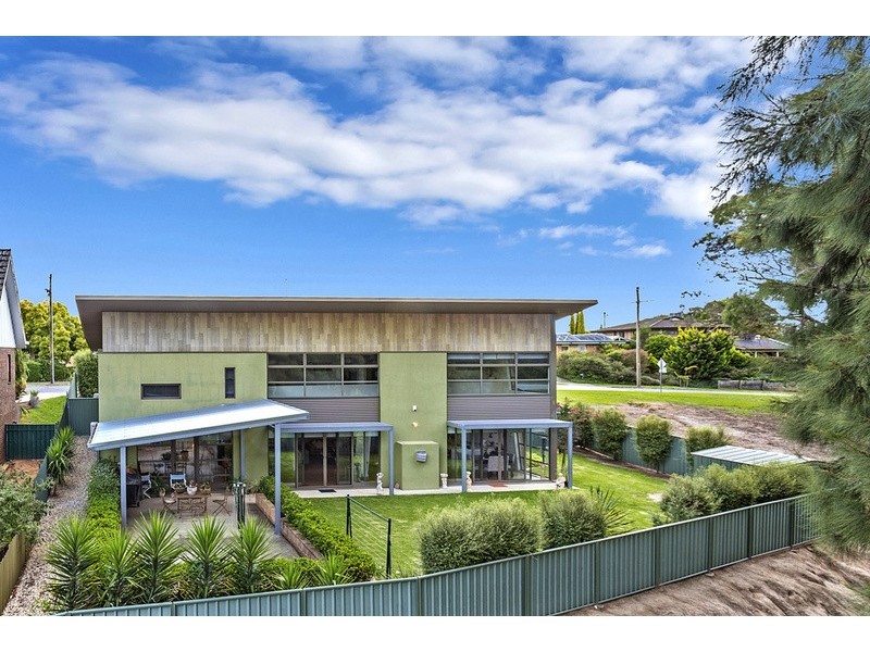 2 Parkland Drive, Wodonga VIC 3690