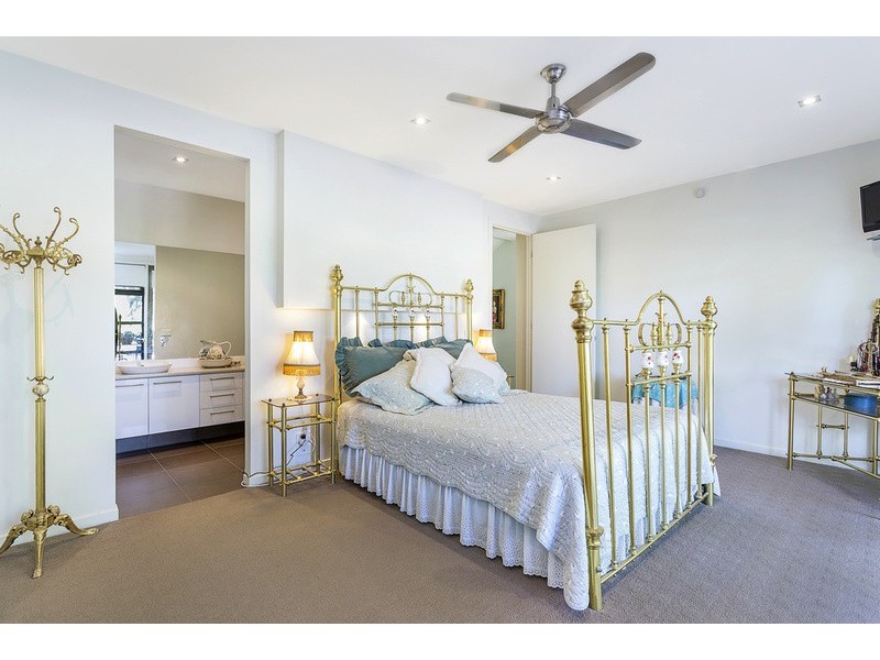 2 Parkland Drive, Wodonga VIC 3690