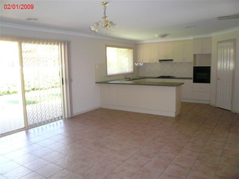 49 Iron Way, Wodonga VIC 3690